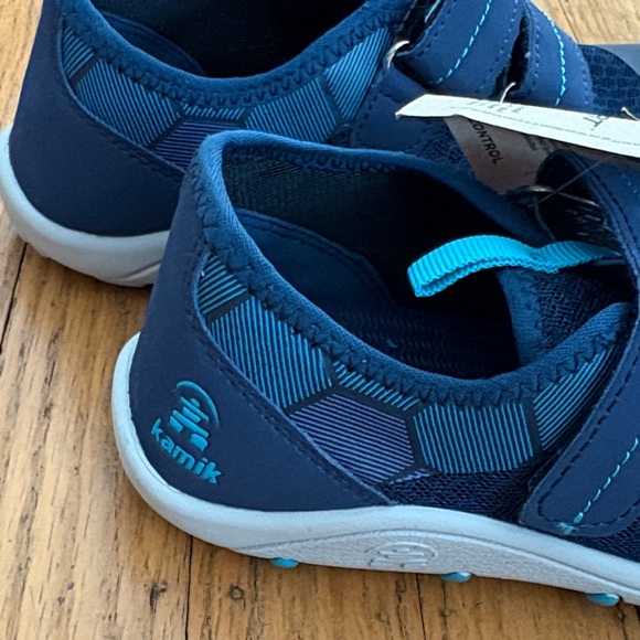Kamik Kids Sneakers in Navy and Aqua - Picture 3 of 10